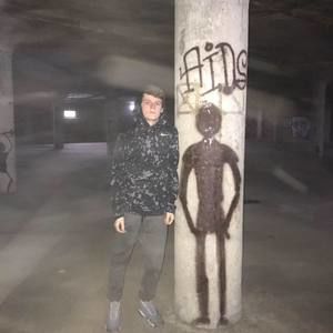 Meet your Posher, Max